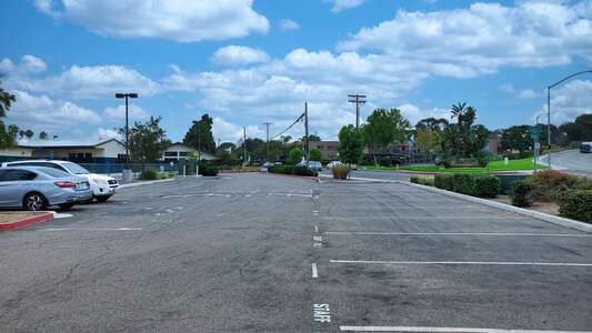 Mission Elementary School Parking Lot - Main Office in Oceanside