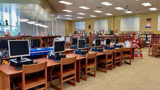 Southmayd Elementary Library in Houston