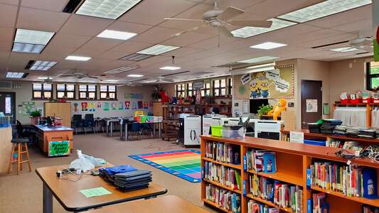 Del Rio Elementary School Library in Oceanside