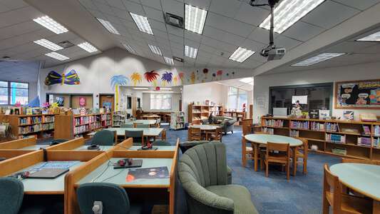 Brentwood Elementary School Library in Pensacola