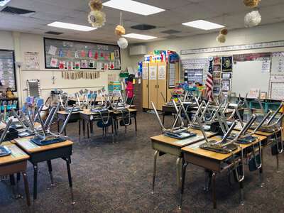 Arroyo Del Oso Elementary School Classroom Standard in Albuquerque