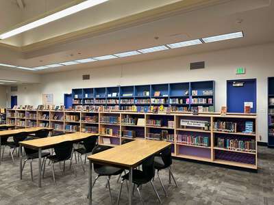 Samuel Jackman Middle School Library in Sacramento 3