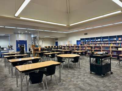 Samuel Jackman Middle School Library in Sacramento 5