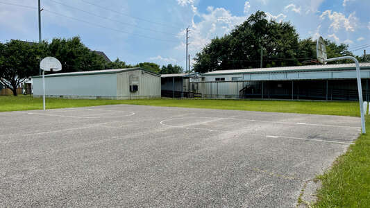 Love Elementary Outdoor Basketball Courts in Houston