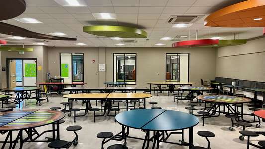 Clearview Elementary School Cafeteria in LaGrange
