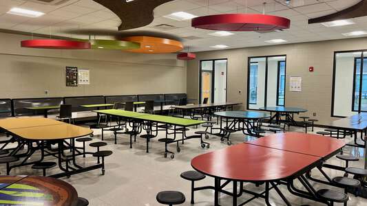 Clearview Elementary School Cafeteria in LaGrange