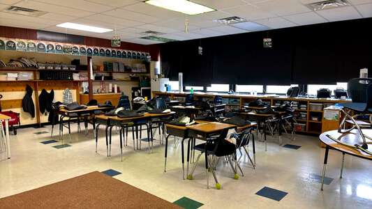 McLean Science and Technology Magnet Elementary School Classroom Standard in Wichita 2