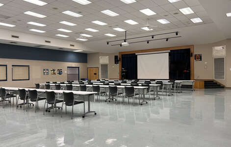 Metz Elementary School Cafeteria (cap: 64) in Austin