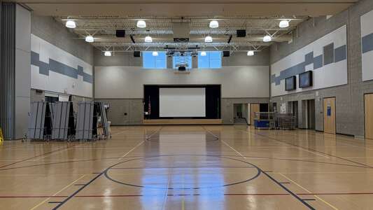 Mirror Lake Elementary School Multi Purpose Room in Federal Way