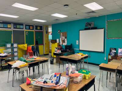 Pine Lake Elementary School Classroom Standard in Miami 4