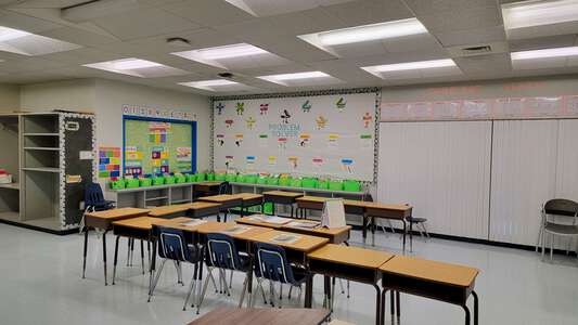 Miramar Elementary School Classroom Standard in Miramar