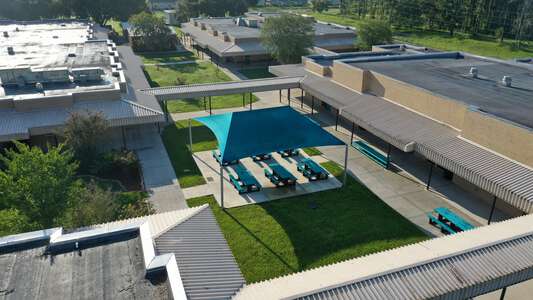 Lake Myrtle Elementary School Outdoor Pavilion in Land O' Lakes