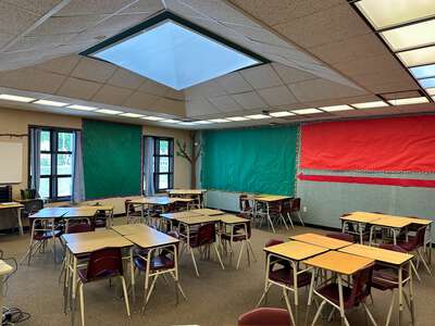 Las Flores K-8 School Classroom Standard in Rancho Santa Margarita