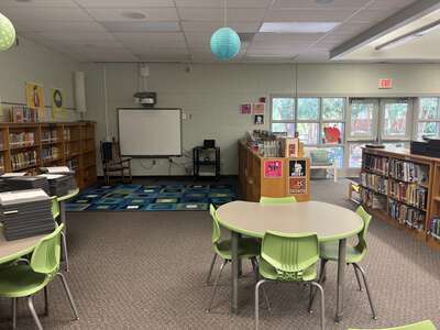 Brennen Elementary School Library in Columbia