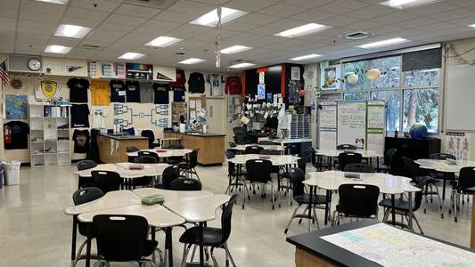 Evergreen Valley High School Classroom - Standard in San Jose 2