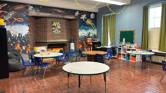 Lawndale Elementary Community Academy Classroom Standard in Chicago 2