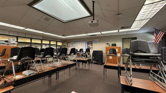 Vista Verde School (K-8) Classroom Standard in Irvine