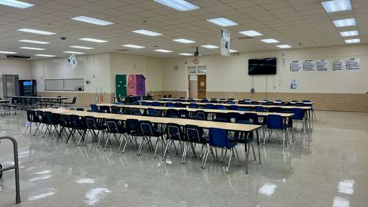 William Monnig Middle School Cafeteria in Fort Worth