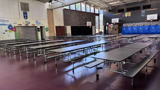Benjamin Franklin Elementary School Commons (Cafeteria) in Kirkland