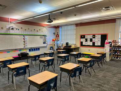 Williams - Wendell P. Elementary School Classroom Standard in Las Vegas