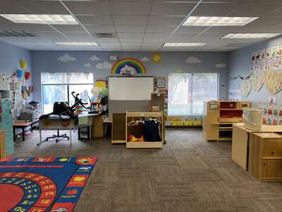 Reedy Creek Elementary School Classroom Standard in Kissimmee