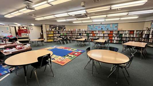 Douglas Gardens Elementary School Library in Springfield