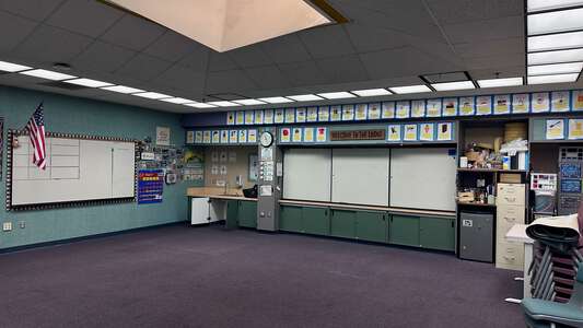 Oak Grove Elementary School Classroom Standard in Aliso Viejo