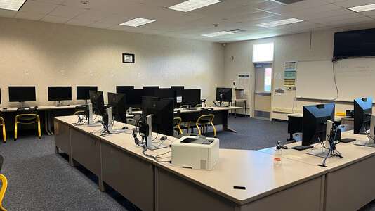 Oak Grove High School Computer Lab in San Jose 3