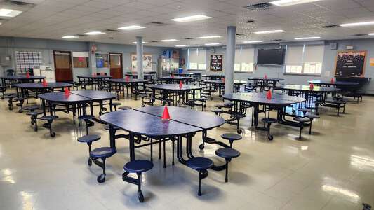 Chilhowee Intermediate School Cafeteria in Knoxville