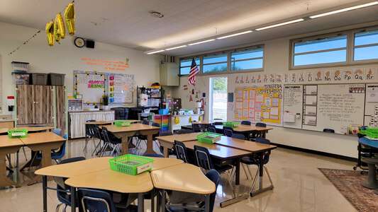 Carr Elementary School Classroom Standard in Torrance 3
