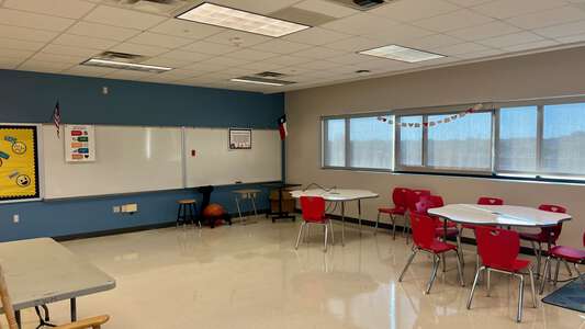 Zan Wesley Holmes Jr Middle School Classroom Standard in Dallas 2