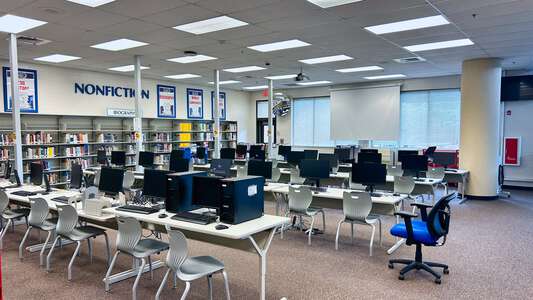 Peachtree Ridge High School Media Center (1.228) in Suwanee