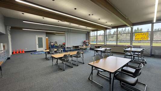 Palisades World Language School Classroom Standard in Lake Oswego