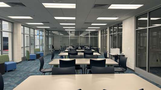 Seckinger High School Room 1.2.250 - Front Hall Collaboration Room in Buford