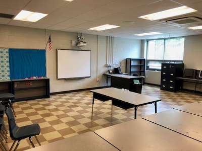 Glendover Elementary School Classroom Standard in Lexington