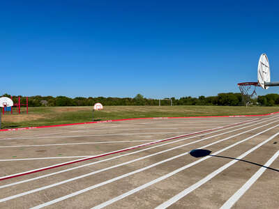 Shady Grove Elementary School Outdoor Basketball Courts in Keller