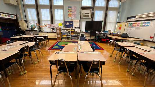Murphy - John B Murphy Elementary School Classroom Standard in Chicago 3
