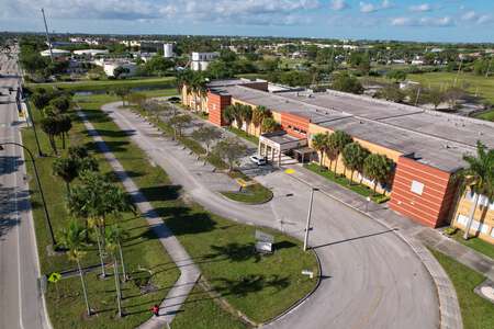 Park Lakes Elementary School Parking Lot - Front in Lauderdale Lakes