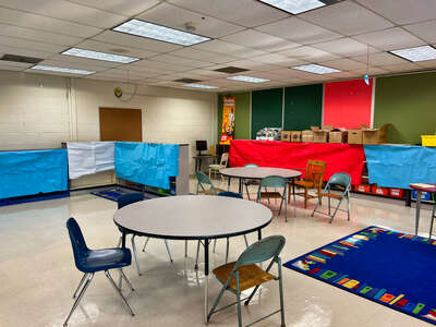 Villa Del Rey Creative Sciences and Arts Magnet School Library in Baton Rouge 3