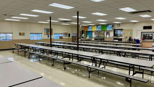 HV Helbing Elementary School Cafeteria in Fort Worth
