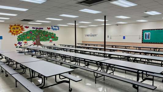 HV Helbing Elementary School Cafeteria in Fort Worth