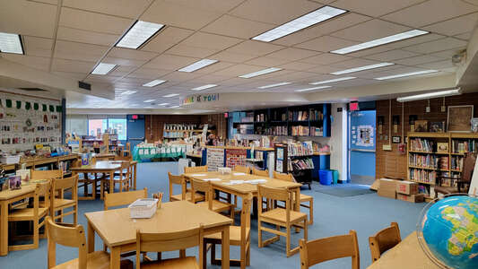 Eastbluff Elementary School (K-6) Library in Newport Beach
