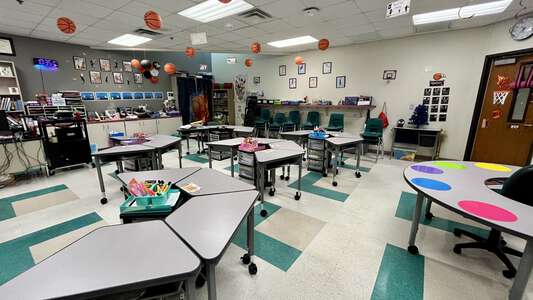 Smith Elementary School Classroom Standard in Mesquite