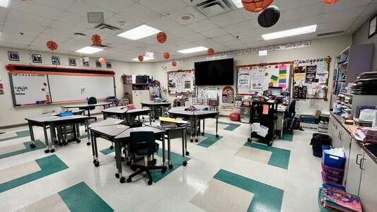 Smith Elementary School Classroom Standard in Mesquite