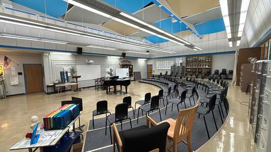 Churchill High School Choir (D13) in Eugene