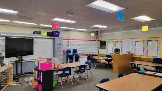 Lemon Avenue Elementary School Classroom Standard in La Mesa