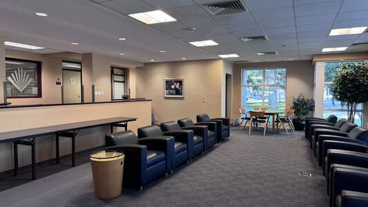 Schultz Center Lounge in Jacksonville