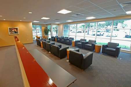 Schultz Center Lounge in Jacksonville