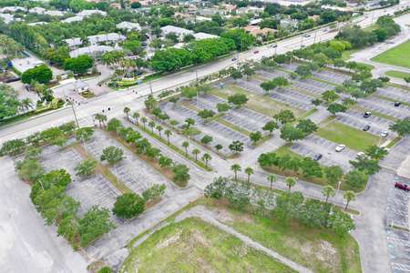 Bayshore High School Parking Lot 2 in Bradenton
