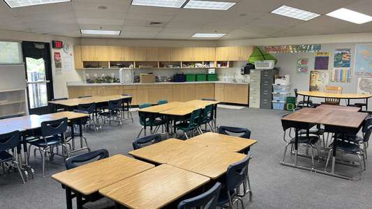 Gilham Elementary School Classroom Standard in Eugene